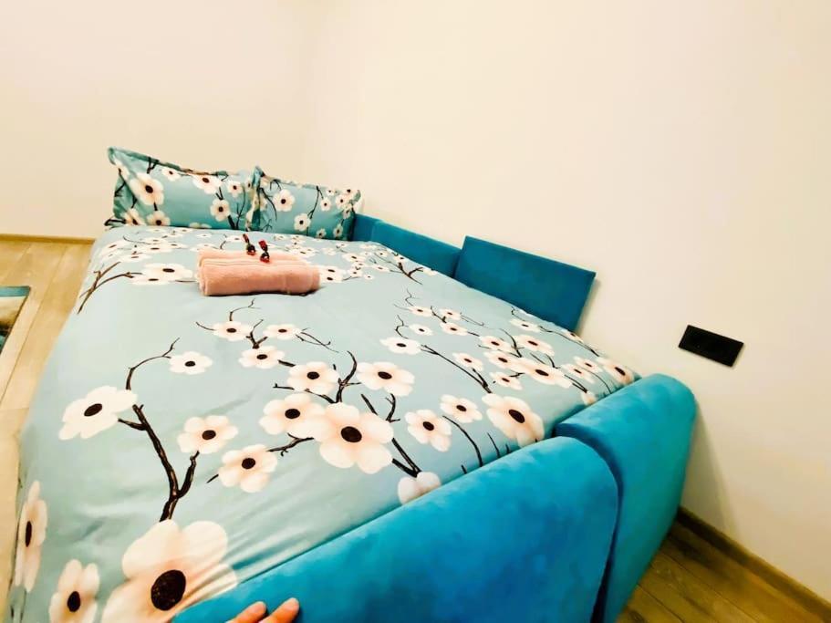 Blue Plaza Studio Appartement Boekarest Buitenkant foto